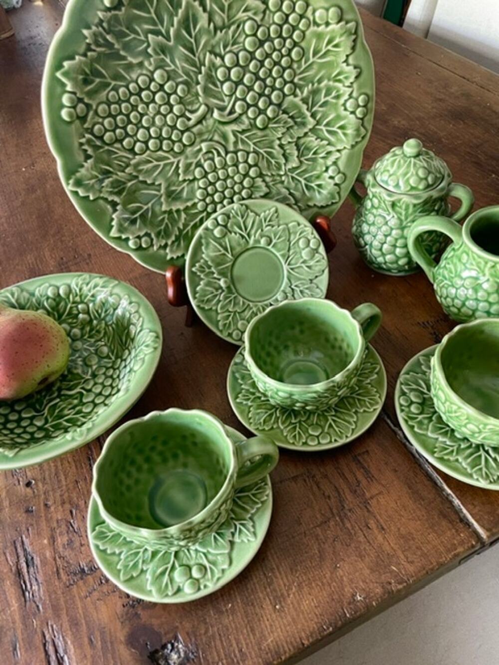 Vintage Style 11 piece Green Grape Vine Majolica Style Tea Set French Country